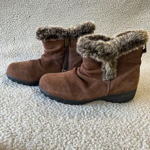 Khombu Lisa Ankle Booties Boots Womens 6M Brown Leather Faux Fur Side Zip